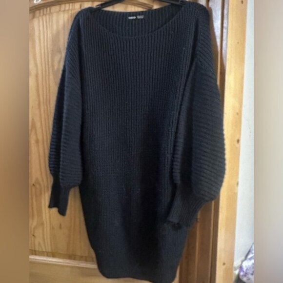 SHEIN Black Ribbed Knit Midi Dress - Picture 2 of 2